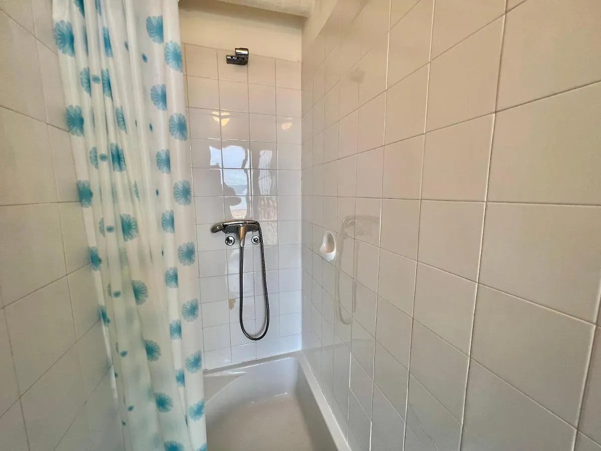 Apartments Jadranka Dramalj 0*,