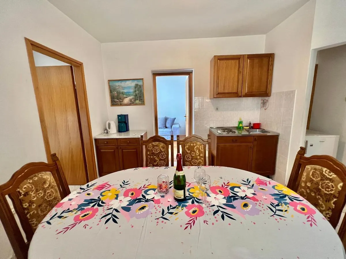 Apartments Jadranka Драмаль