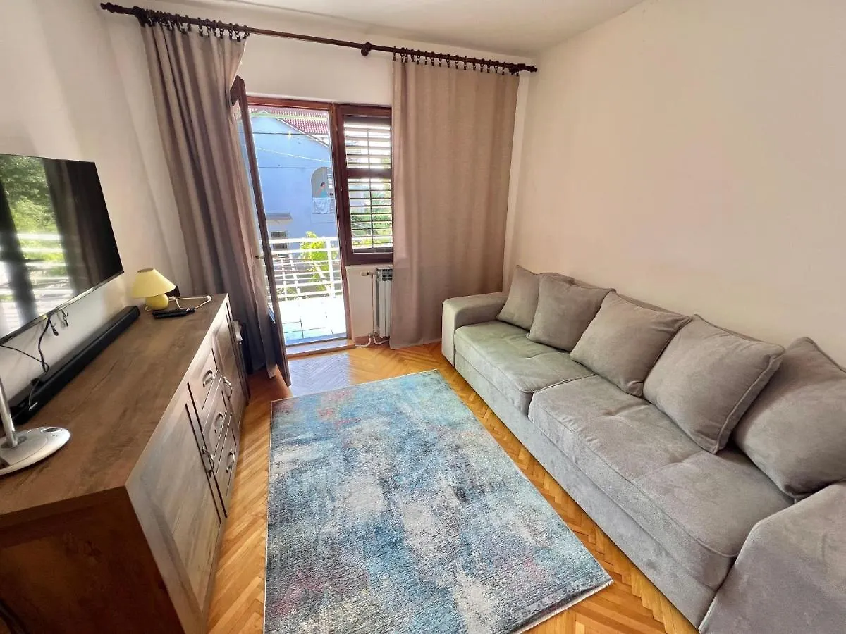 Apartments Jadranka Dramalj 0*,  Croatia